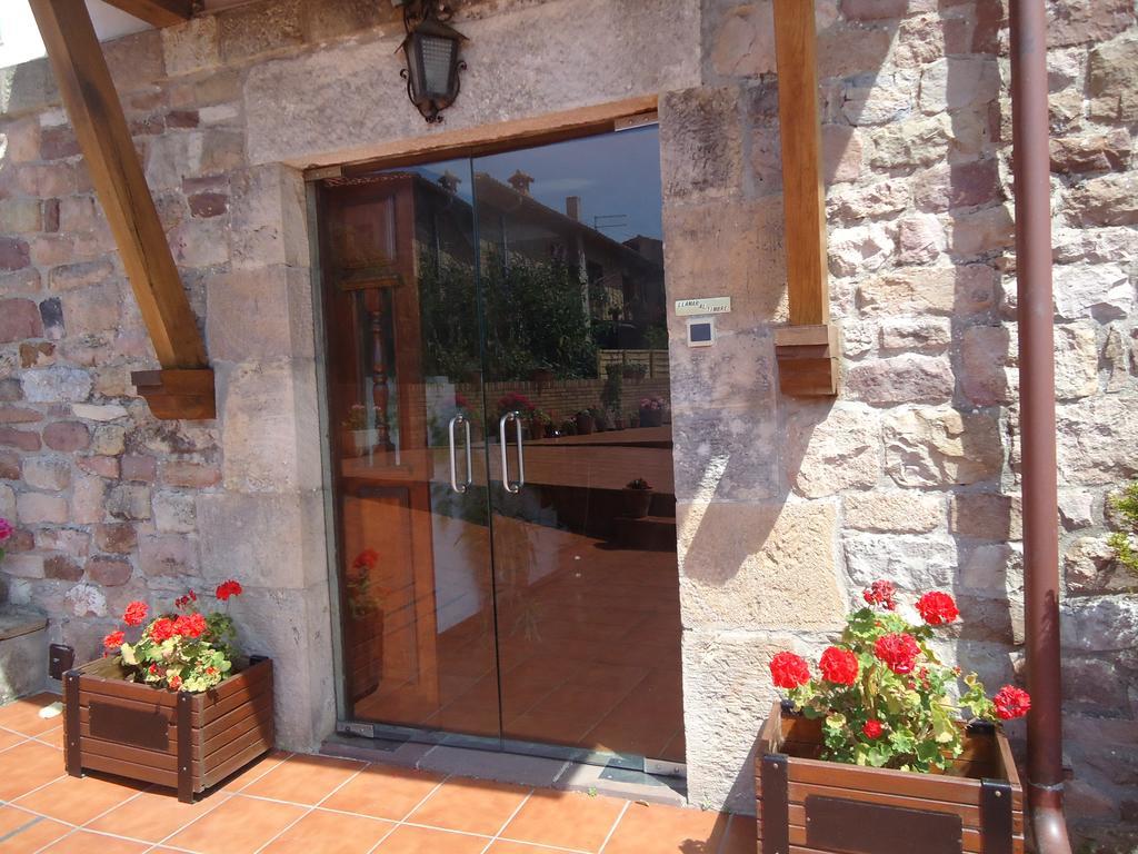 Montanes Hotel Santillana del Mar Exterior foto